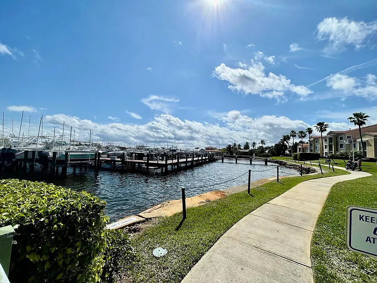 120 Yacht Club Way #305 — Photo 20