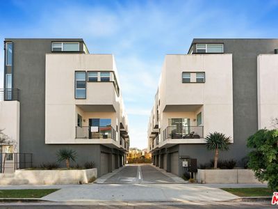 8406 1/2 Blackburn Ave, Los Angeles, CA, 90048