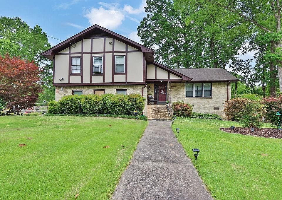 1st image of 2272 Plantation Ct