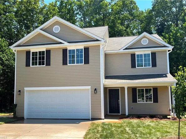 735 Torbay Dr, McLeansville, NC 27301