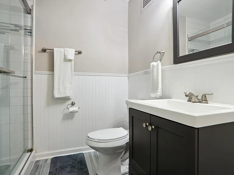 2965 Pharr Court South NW #704 — Photo 8