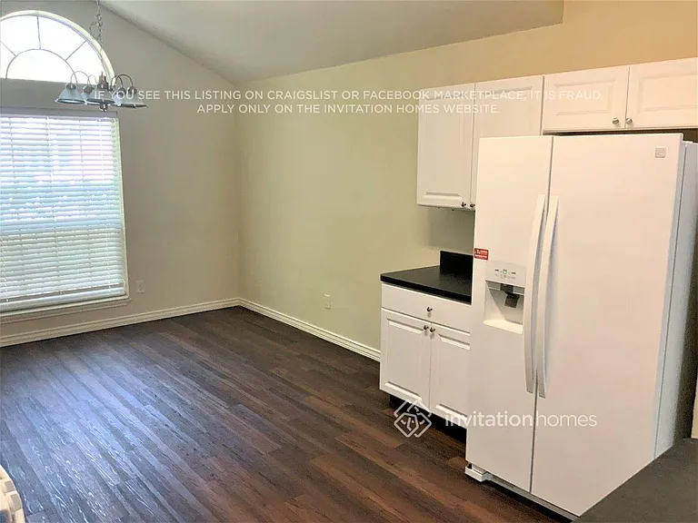 22731 Bridgewater Dr — Photo 4