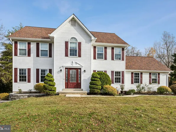 2015 Rolling Knolls Ct, Huntingtown, MD 20639