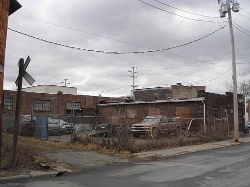 2nd image of 303 1st St