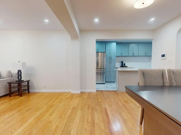 67-40 Booth Street image 10 of 40