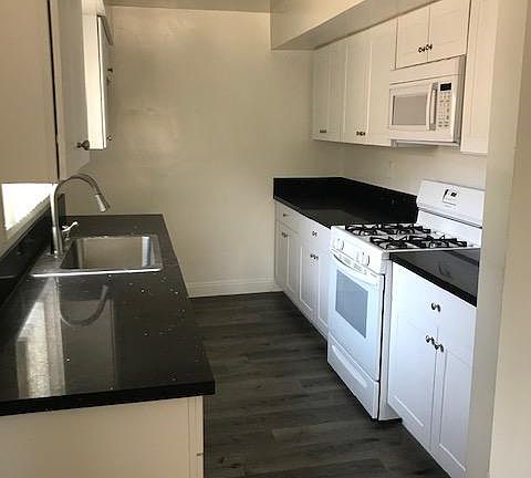 5th image of 4348 Ventura Canyon Ave #14C
