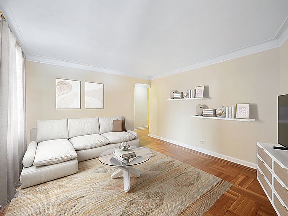 3rd image of 1 Jane St APT 1E