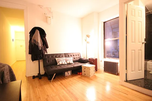 Rented by Dynamik Realty | media 28