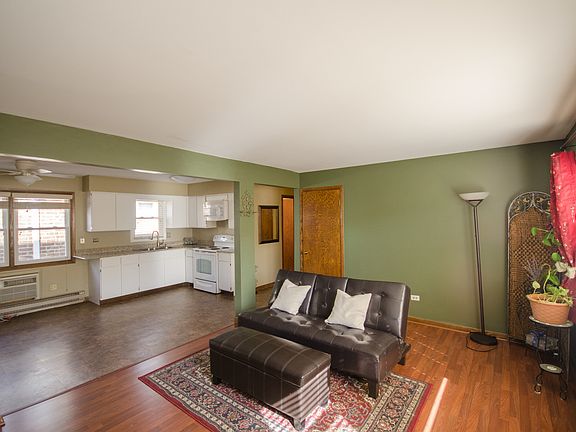 3rd image of 4826 N Linder Ave APT C3