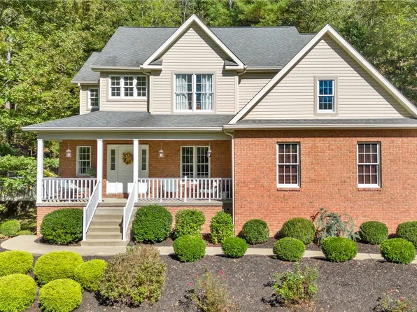 501 Center Grange Rd, Monaca, PA 15061