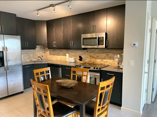 1320 1st St SE #808, Calgary, AB T2G 0G8