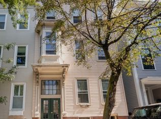 49 Elm St, Charlestown, MA 02129