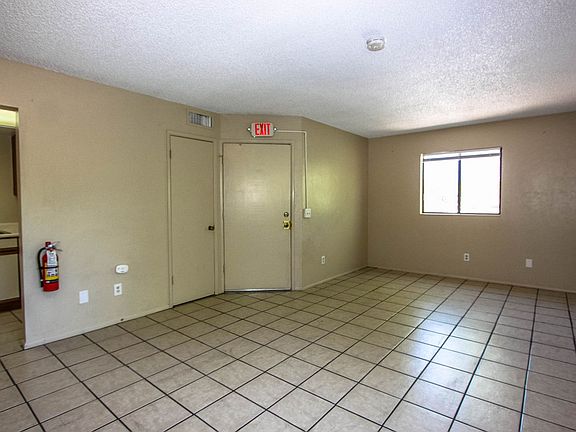 4th image of 411 Whipple St #C