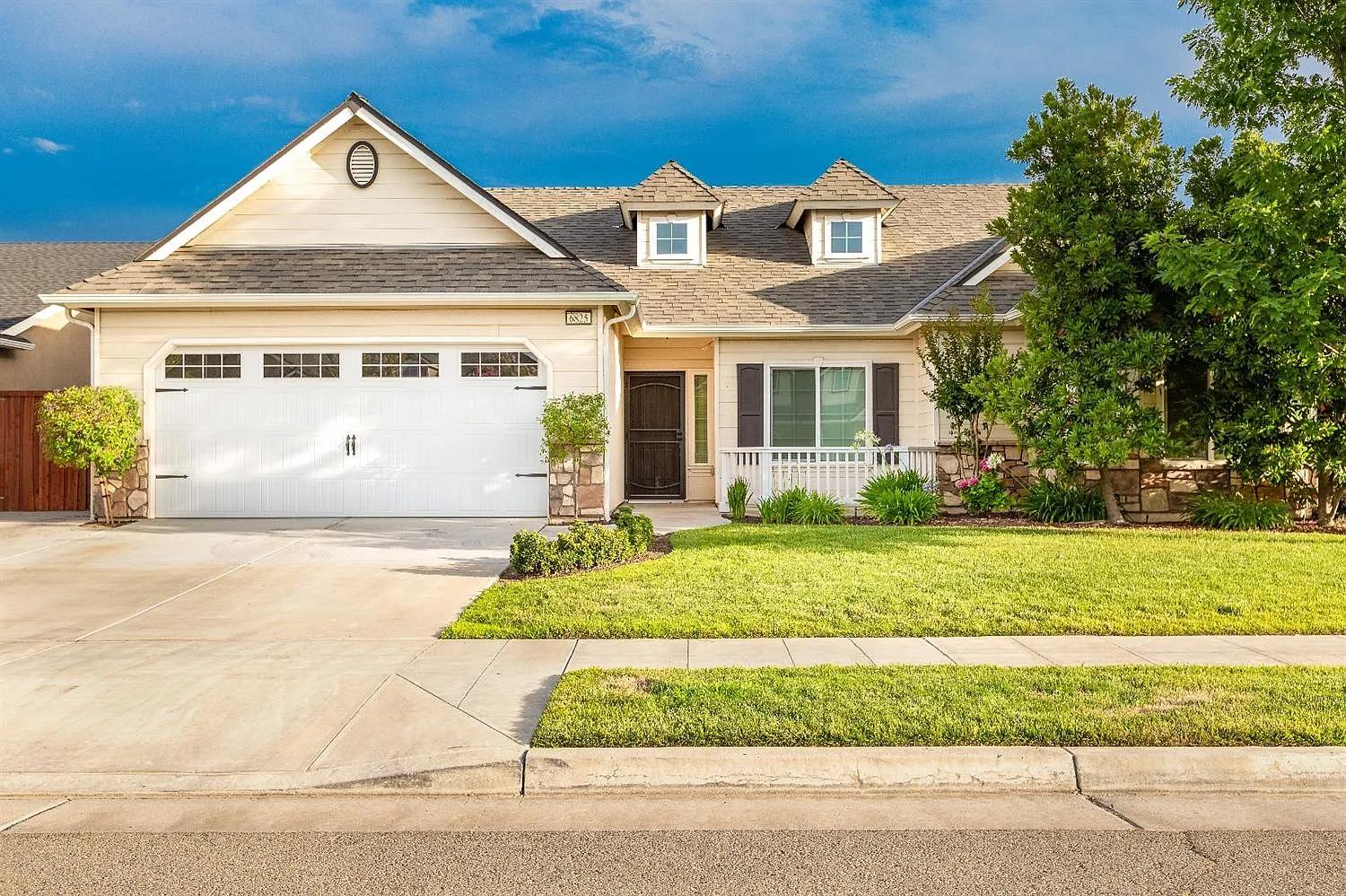 6825 E Fountain Way photo 1