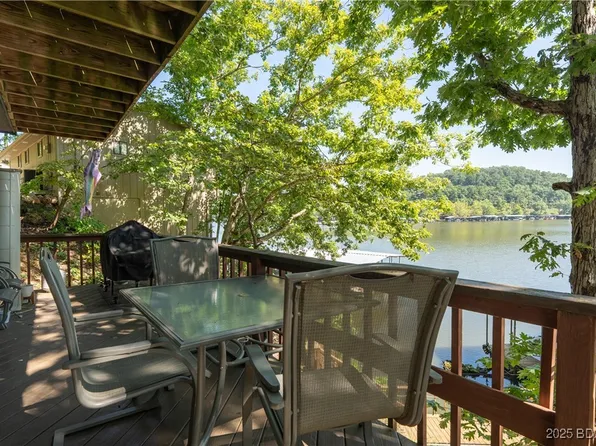 26505 Mesa Dr, Rocky Mount, MO 65072