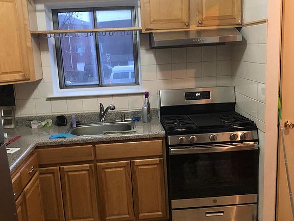 5th image of 1204 E 222nd St