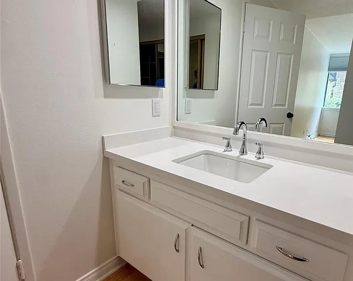 2322 Palos Verdes Dr W #102 — Photo 13