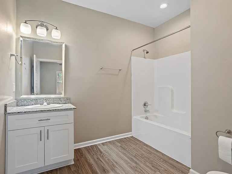 4142 Benoit Ln #7 — Photo 8