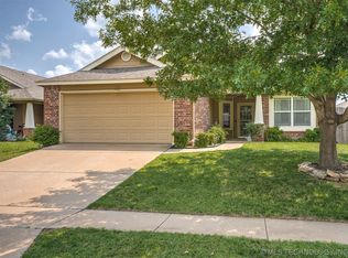 2725 N 20th St, Broken Arrow, OK 74012