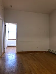 Rented by R New York