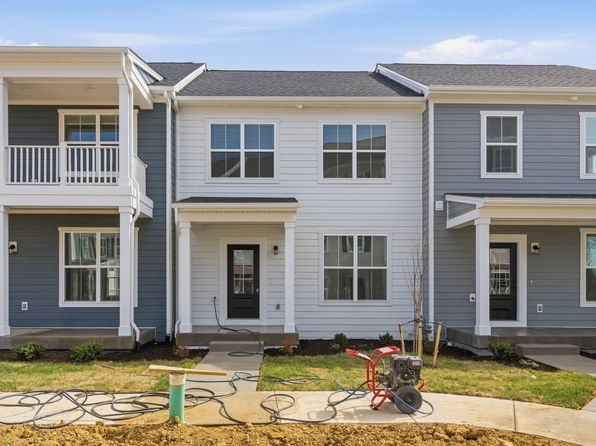 1053 Balsam Ln