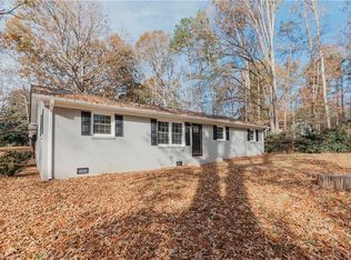 305 Lyles St, Elkin, NC 28621