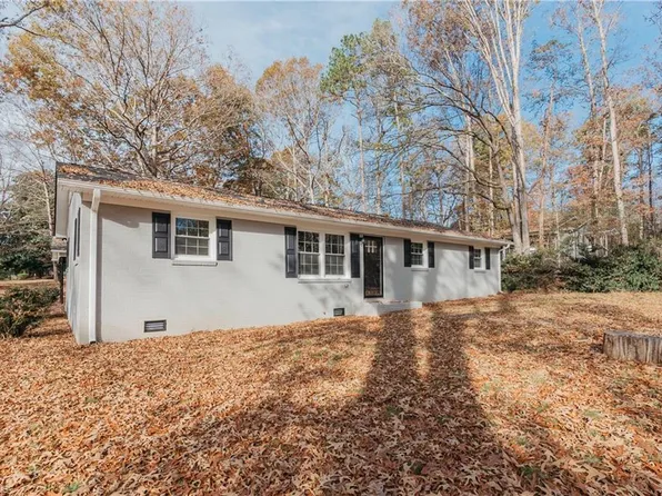 305 Lyles St, Elkin, NC 28621