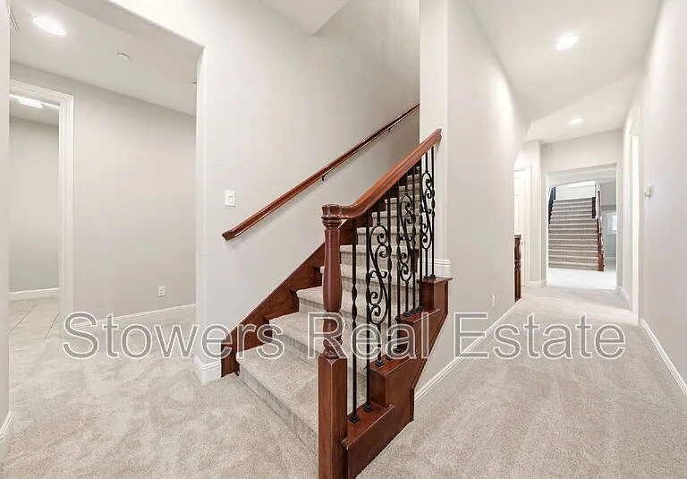 3315 Ashbourne Cir — Photo 25