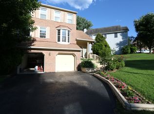 7505 Irene Ct, Springfield, VA 22153