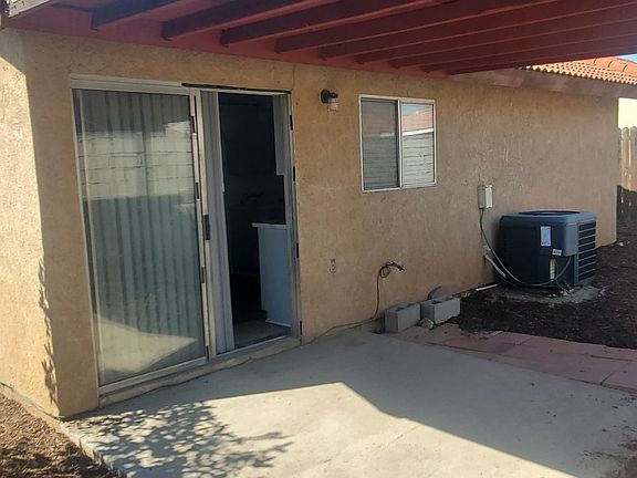 3rd image of 9425 Sultana Ave