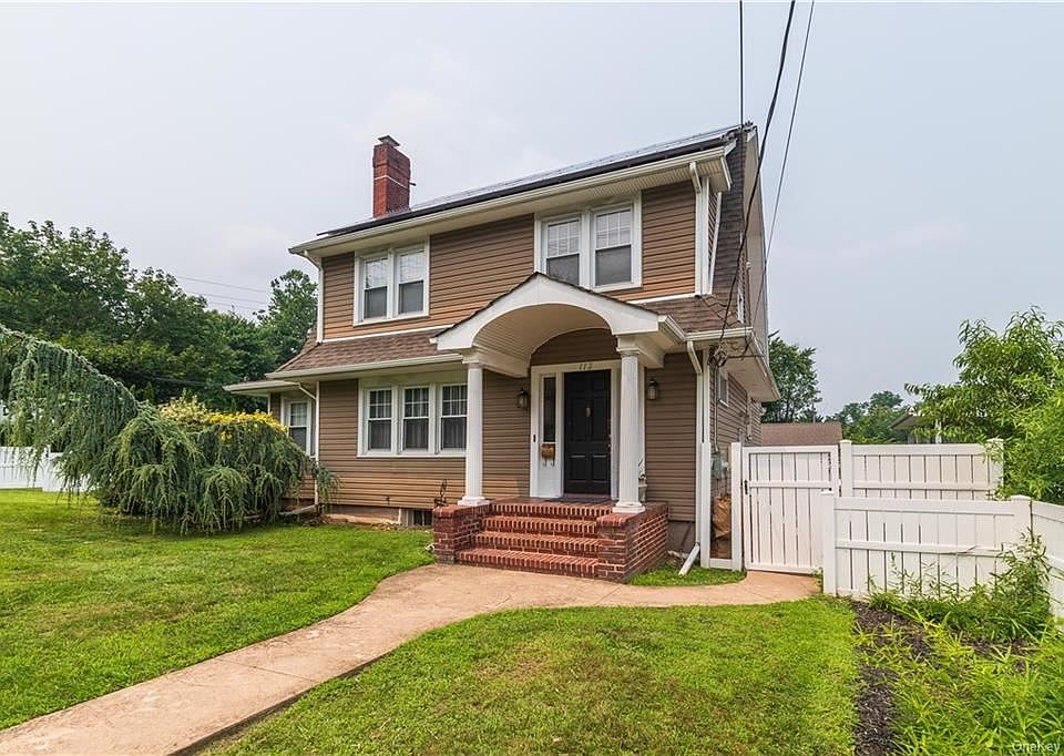 1st image of 112 Gurnee Ave