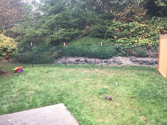 3rd image of 4325 Shore Dr NW