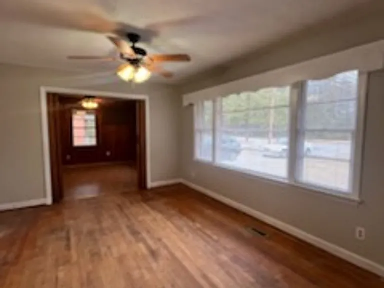 713 Spring St — Photo 10