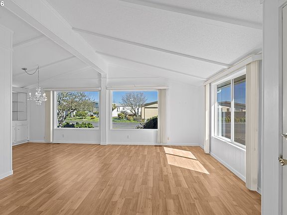 3rd image of 4730 Auburn Rd NE Unit 65