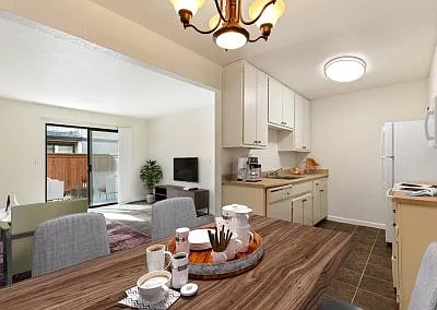 Almondwood Apartments — Photo 10