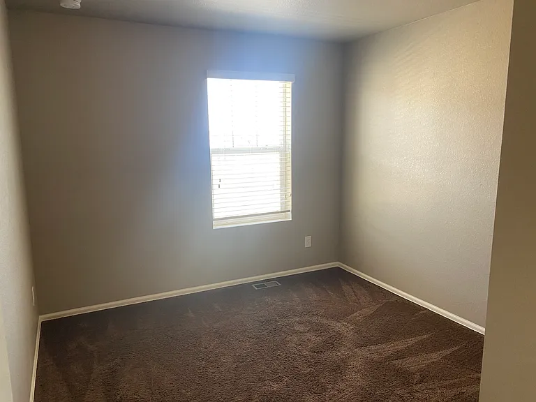 2179 Tularosa Ln — Photo 32