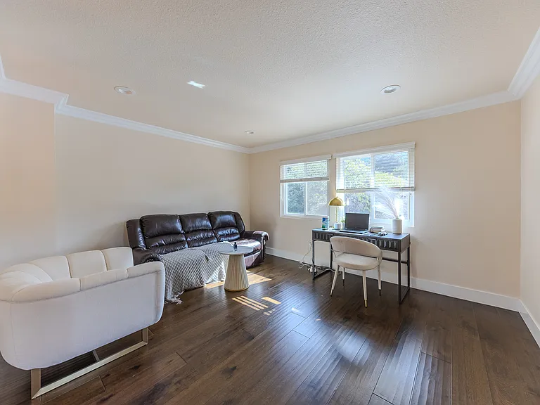 2416 Martingail Dr — Photo 8