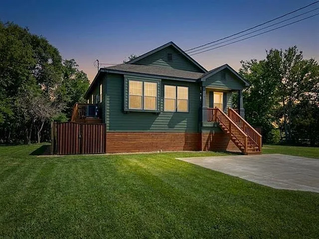 2 bed, 2.0 bath, 1400 sqft, $2,700 — Photo 1
