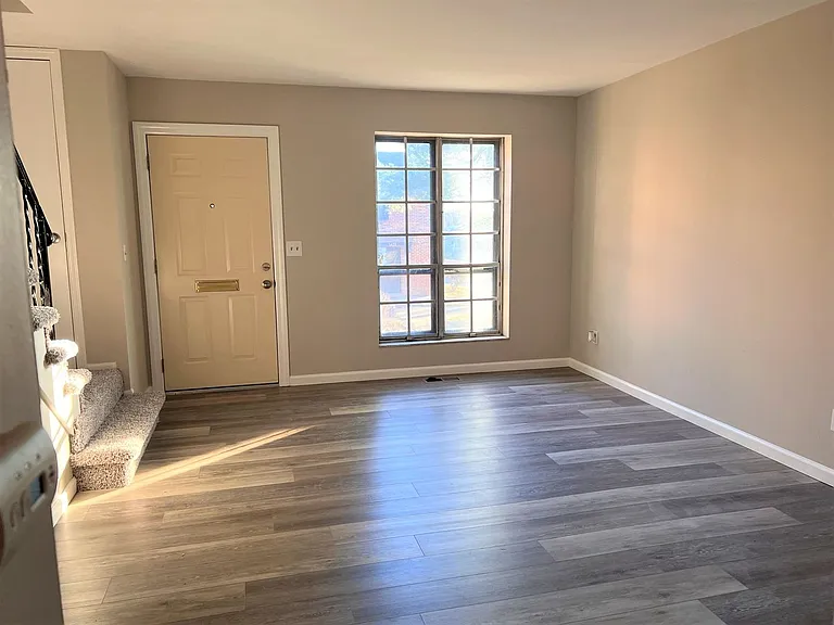 1288 N And South Rd — Photo 3