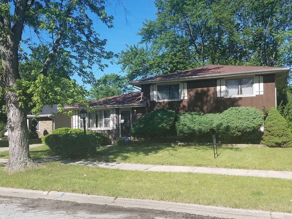 1st image of 22828 East Dr
