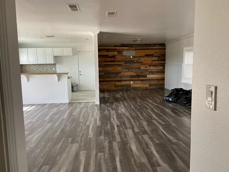 17407 Capri St — Photo 8
