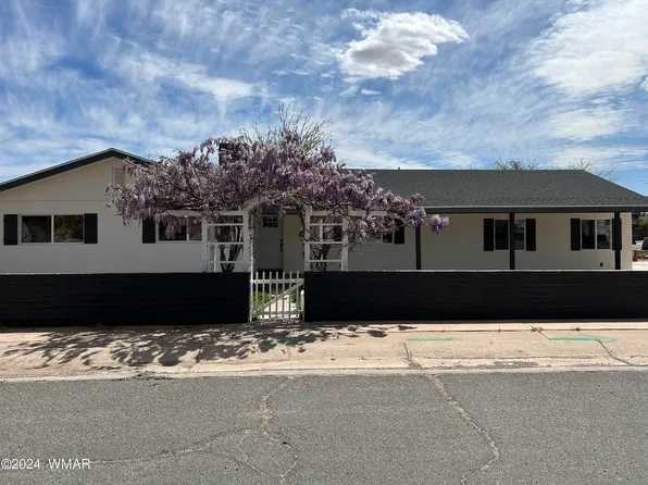 411 W Hampshire St, Holbrook, AZ 86025