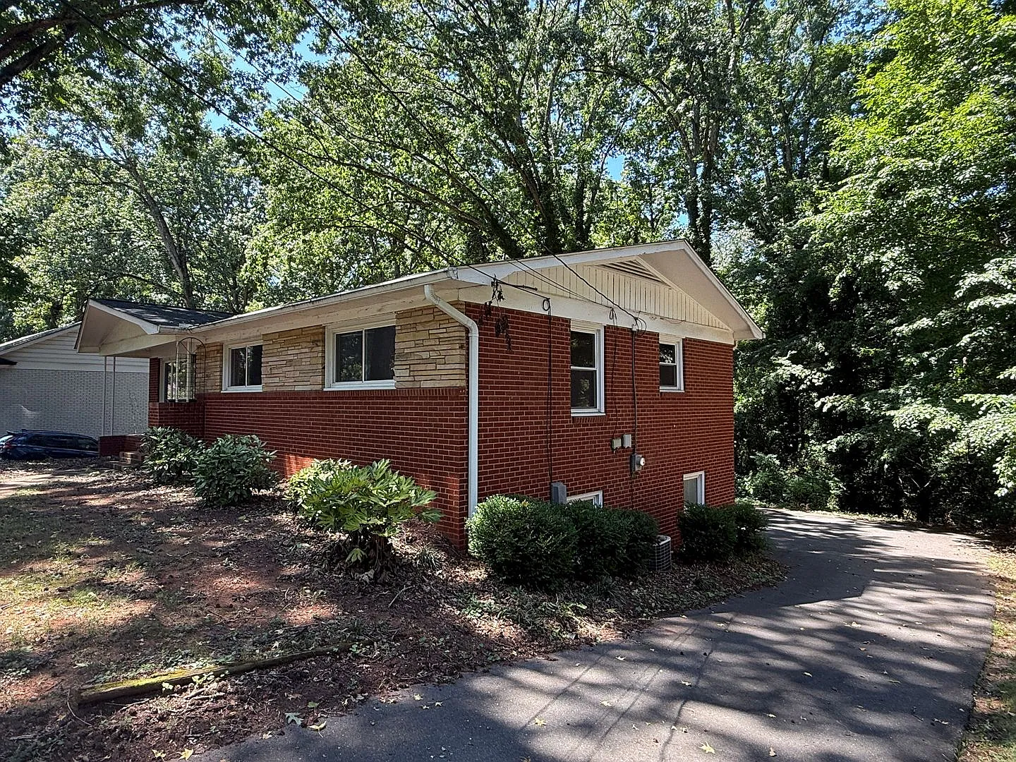 6228 Candlewood Drive — Photo 2