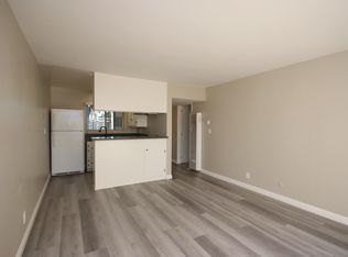 976 E Villa St #1, Pasadena, CA 91106