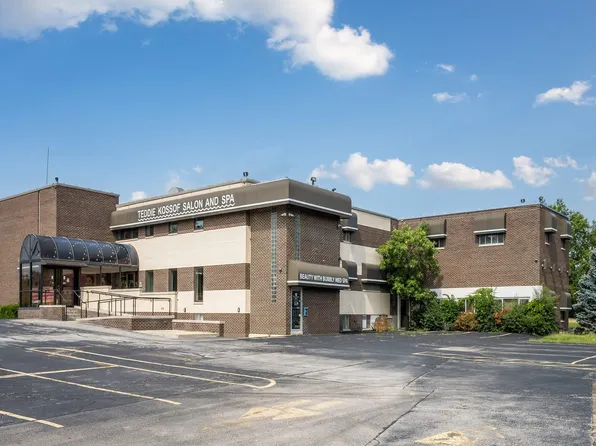281 Waukegan Rd, Winnetka, IL 60093