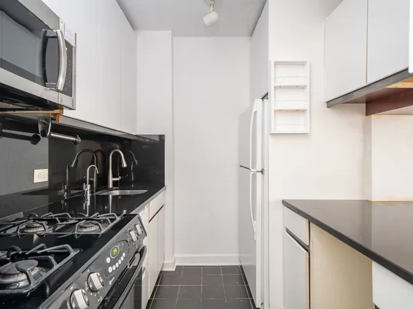 250 West 89th Street image 12 of 21