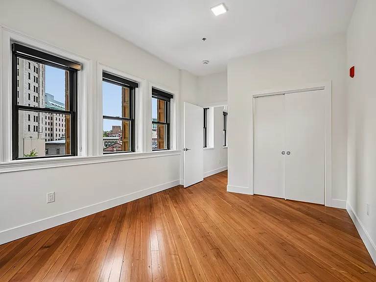 Lauderdale Lofts — Photo 9