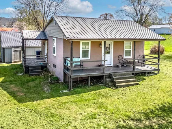 946 Johnson Ave, Olive Hill, KY 41164