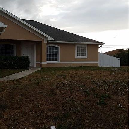 3rd image of 1118 NE 10th St