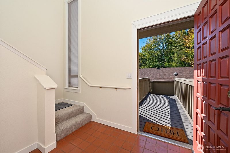 2nd image of 6710 Parkpoint Way NE #E-402